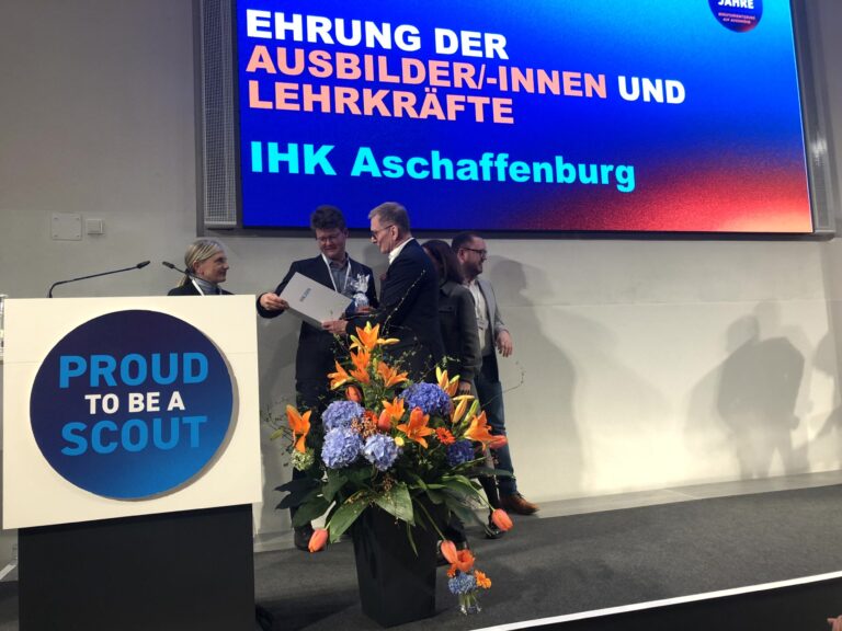 Ein Grund zum Feiern – 10 Jahre AusbildungsScouts an Bayrischen Schulen und die PSK ist von Anfang an dabei